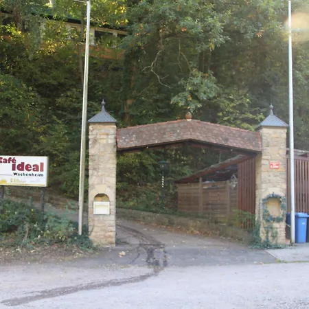 Ideal 1 Holiday home *